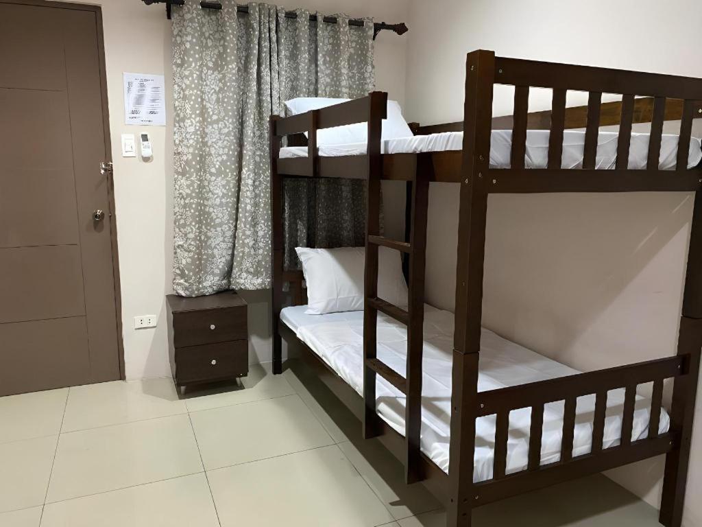 Oyo 766 Ichehan Apartments Manila Ngoại thất bức ảnh